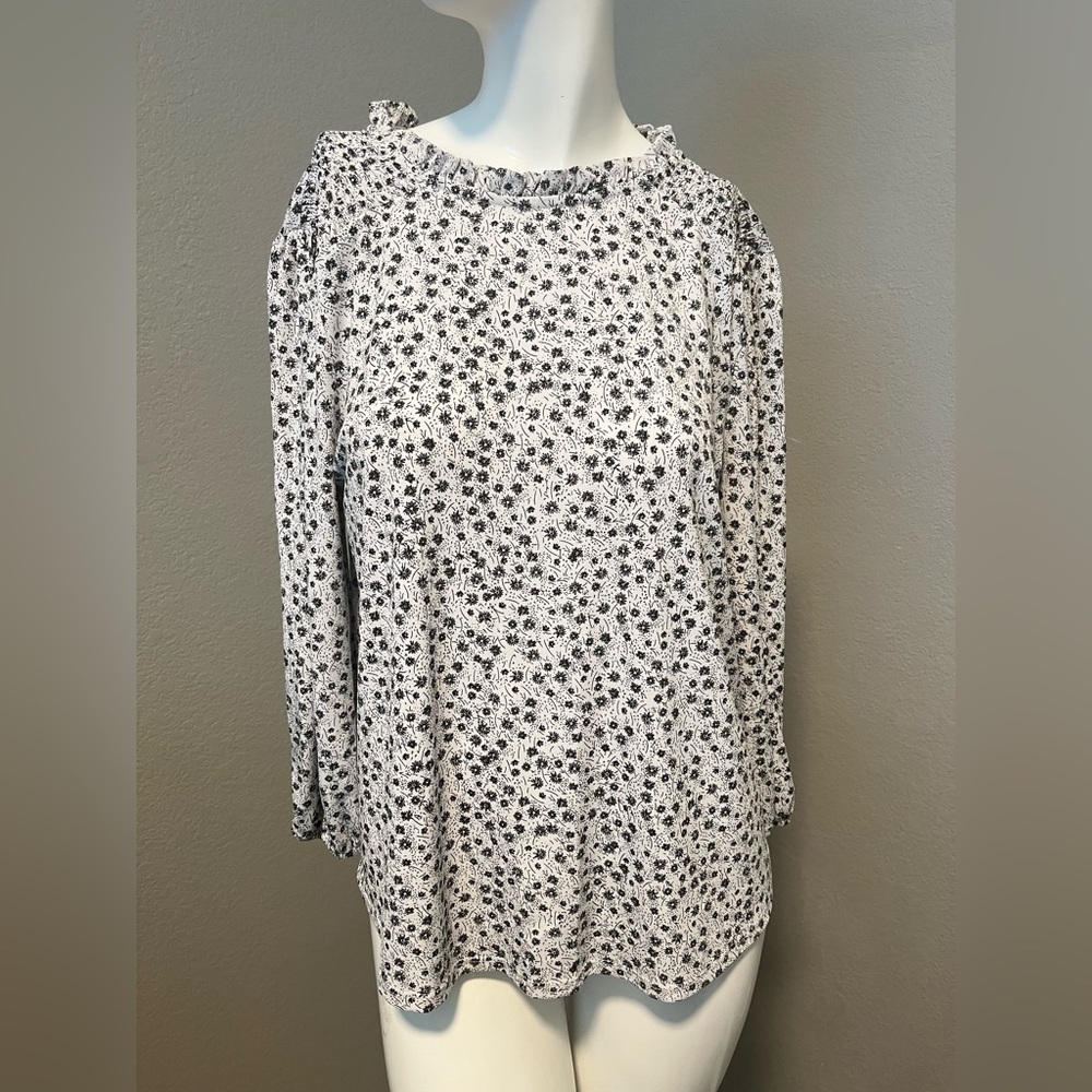 Adrianna Papell Women’s Black and White Floral Ruffle Neck LS Top Blouse Size L